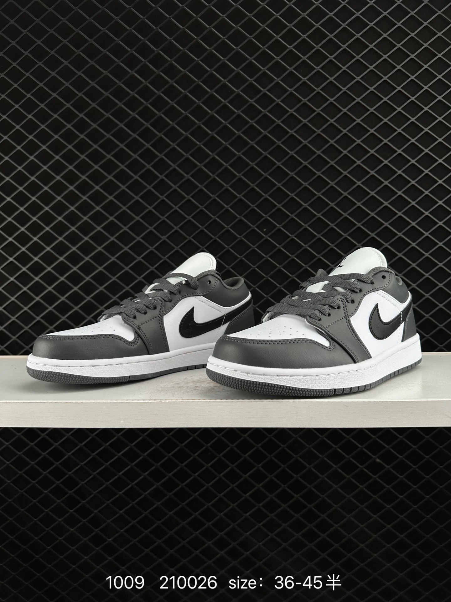 Air Jordan 1 Low AJ1